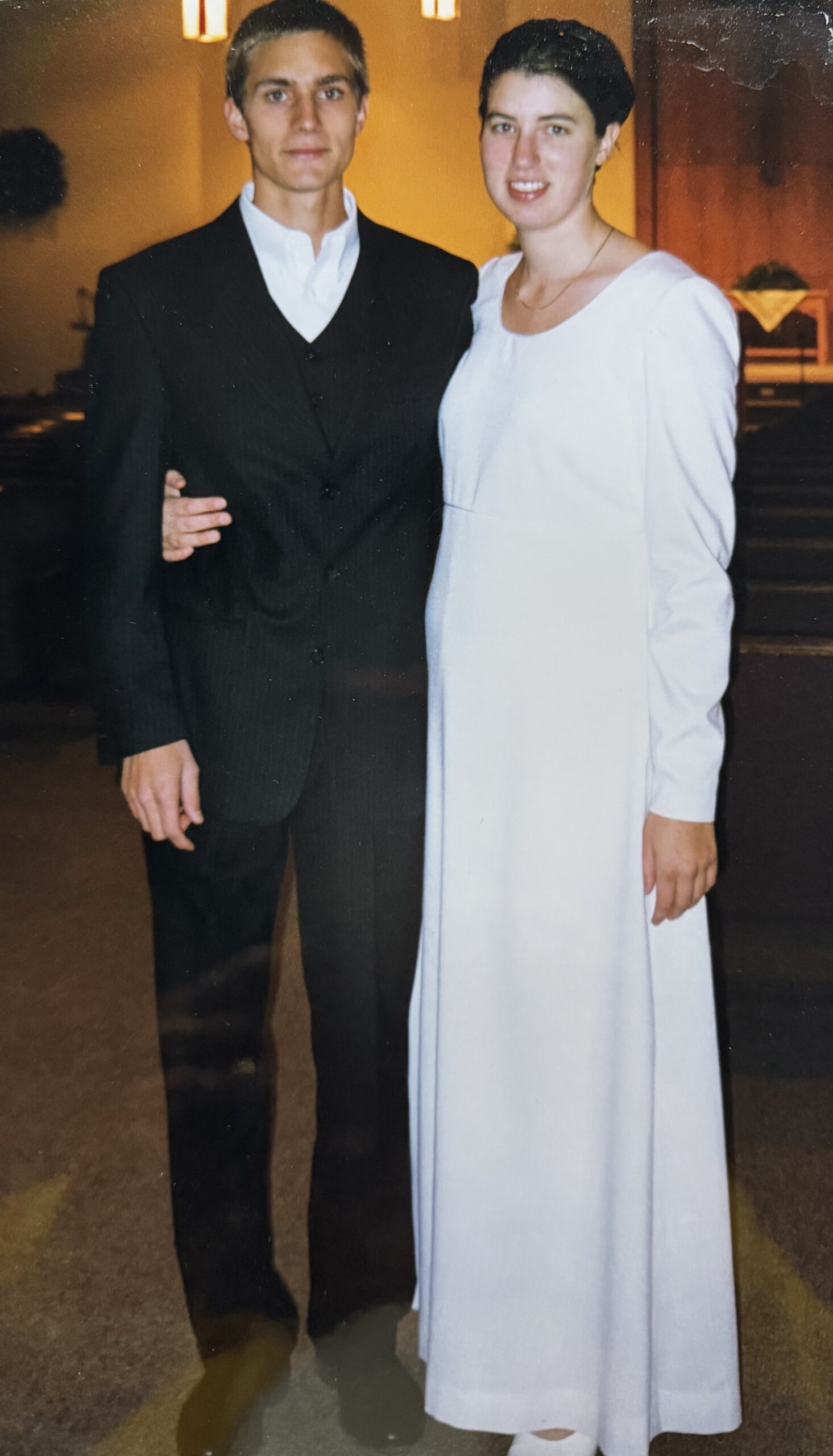 Nathan Koontz & Esther Kratzer wedding photo